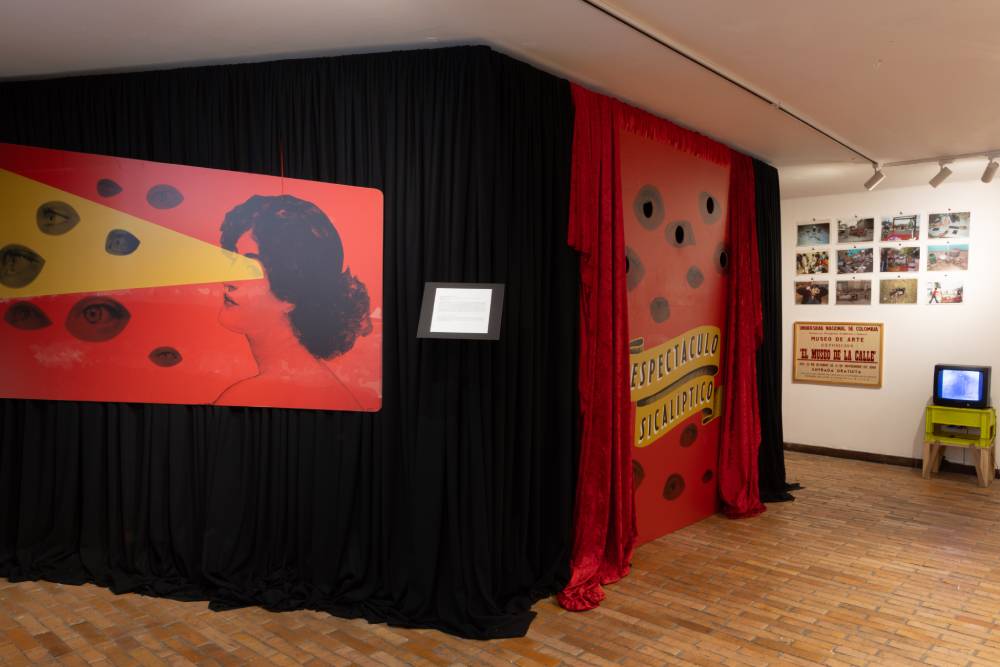 Exposición OVNI – Objetos Visibles No Identificados