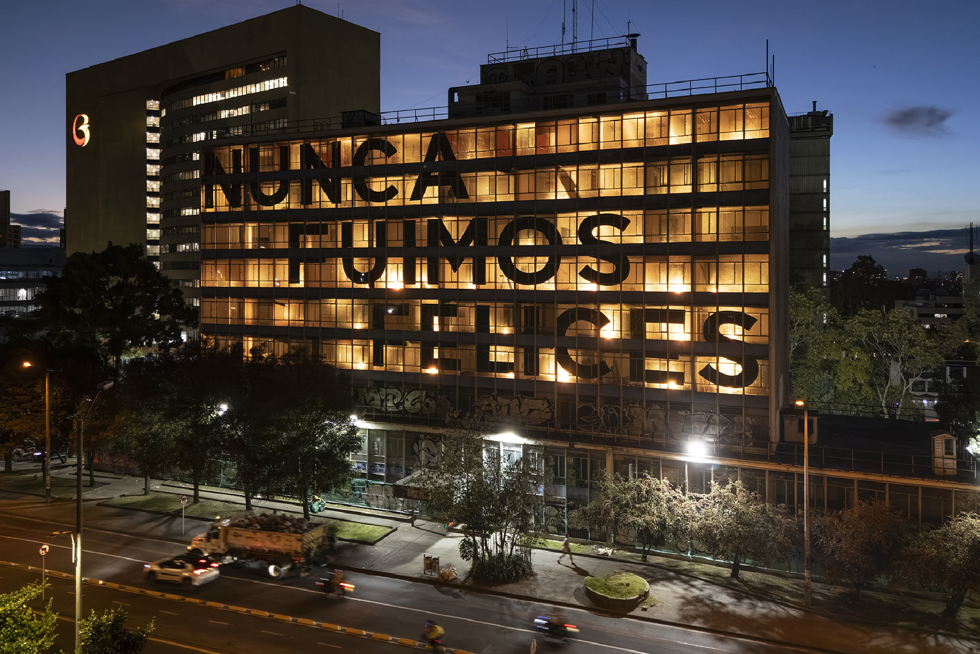 Edificio de la CAR